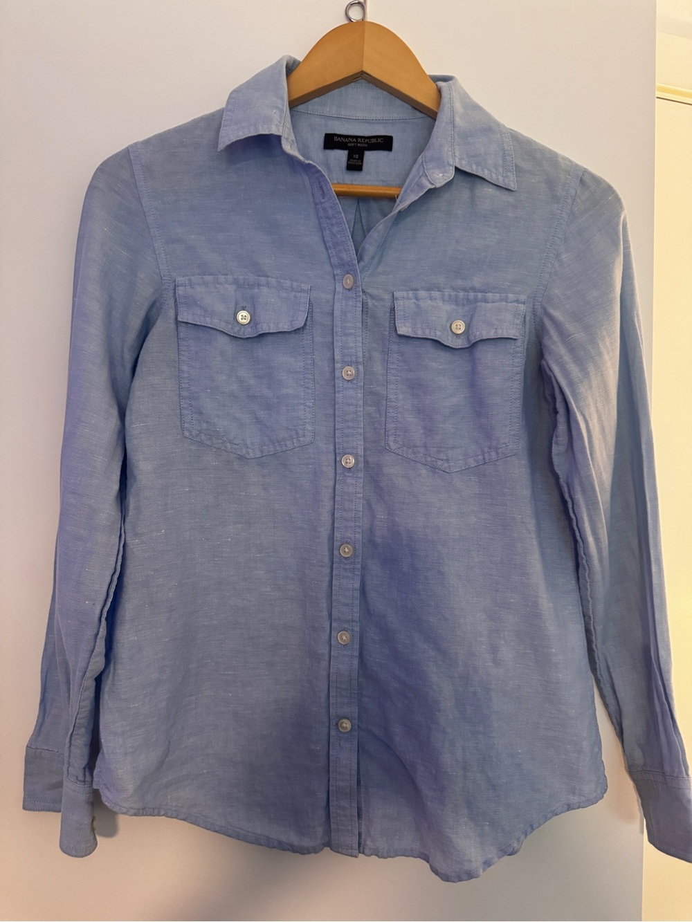 Banana Republic Soft Light Blue Button-Down Shirt
